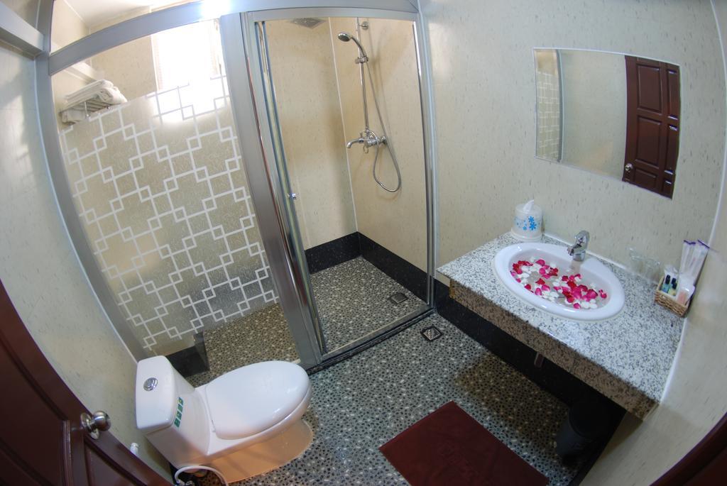 Holiday Hotel Yangon Chambre photo