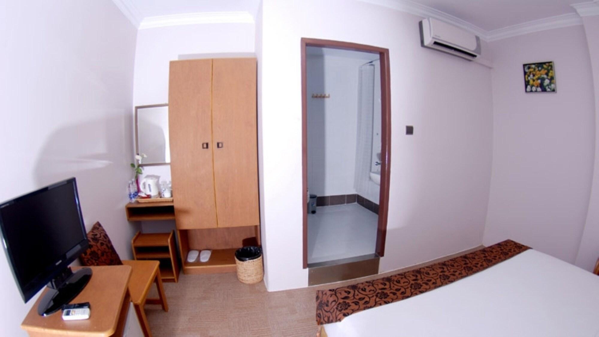 Holiday Hotel Yangon Extérieur photo