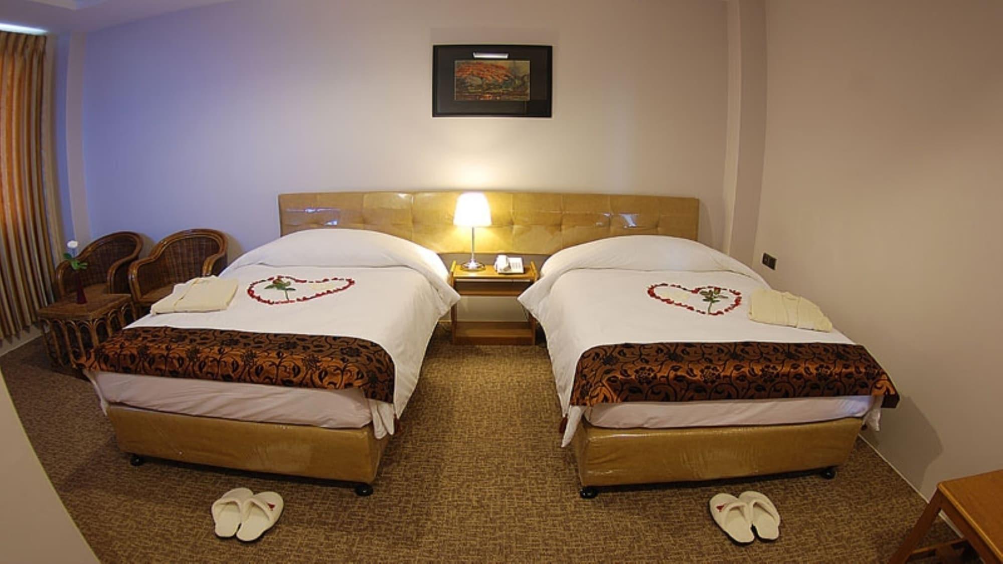 Holiday Hotel Yangon Extérieur photo