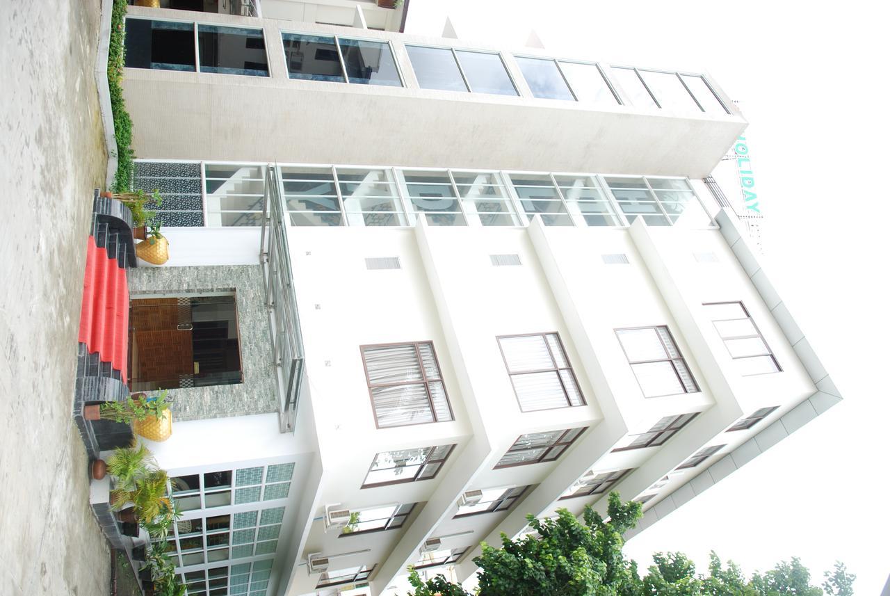 Holiday Hotel Yangon Extérieur photo